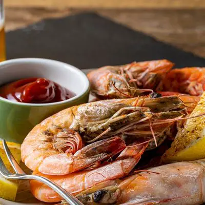 boiled shrimp with cocktail sauce