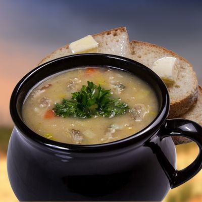 bowl of carolina clam chowder