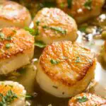 How long does it take to pan sear scallops?
